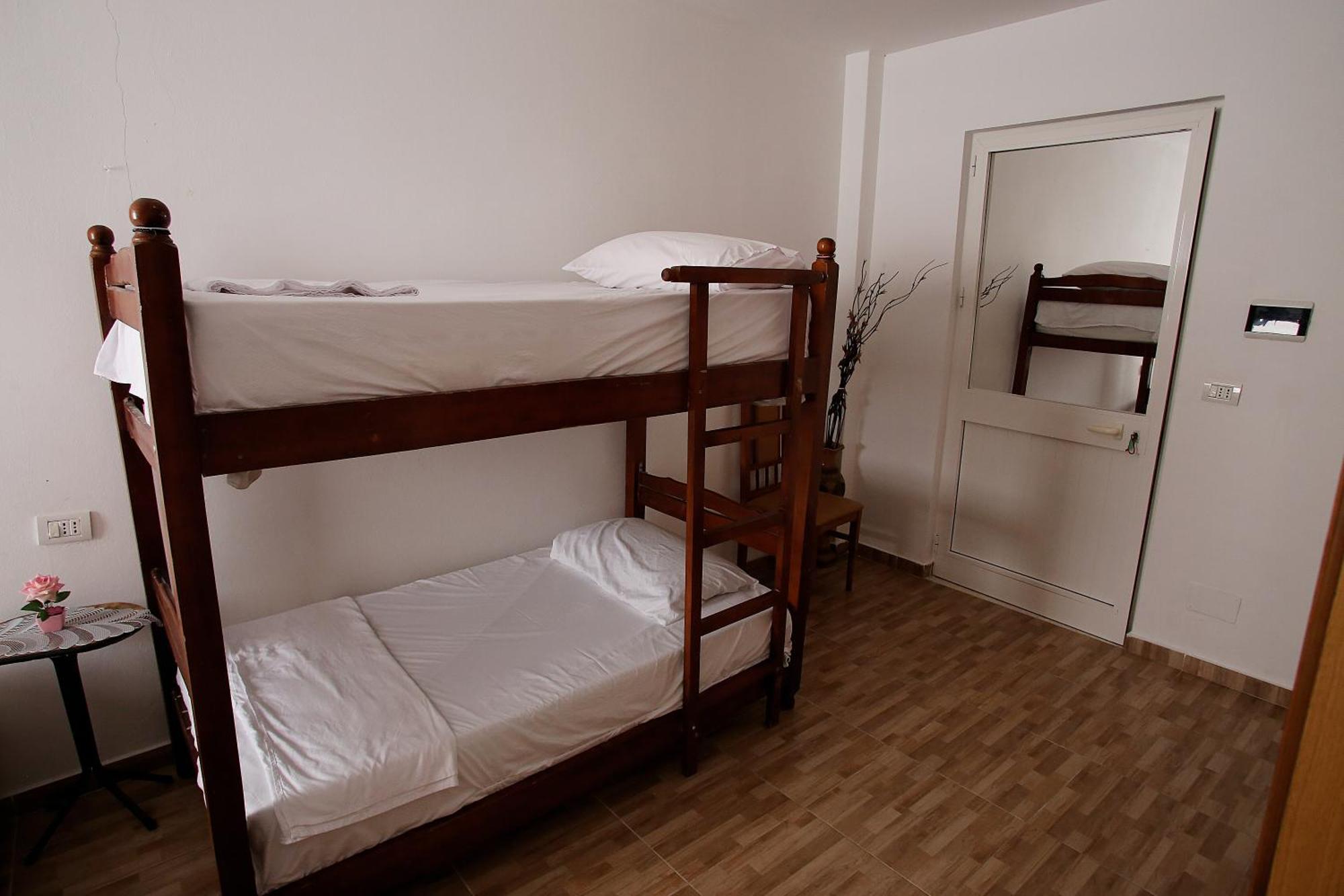 Vila Hyseni Durrës Værelse billede